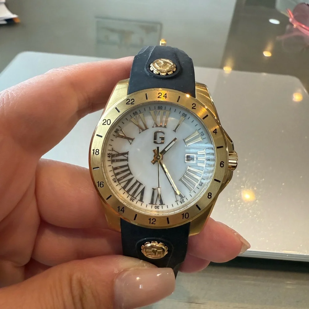 Giantto Gold and Black Watch